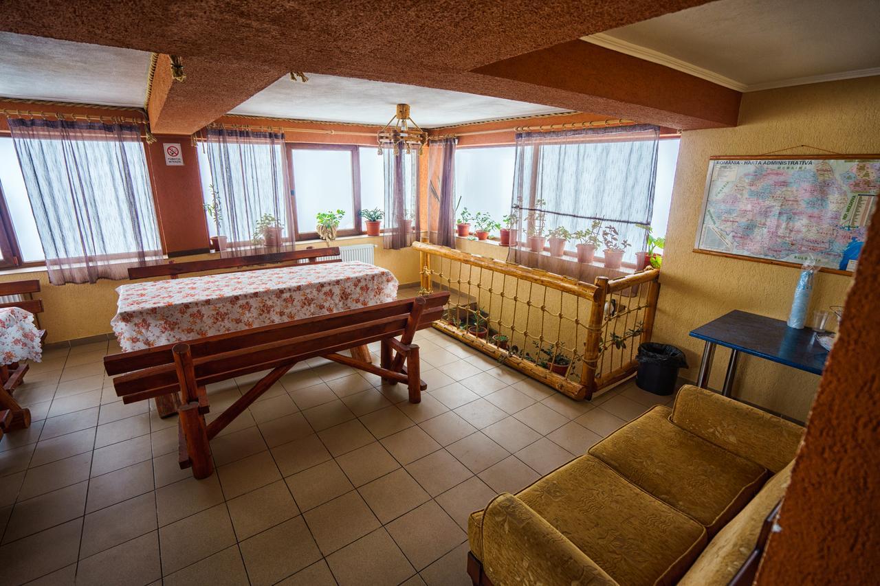 Отель Piatra Rancii Рынка Экстерьер фото